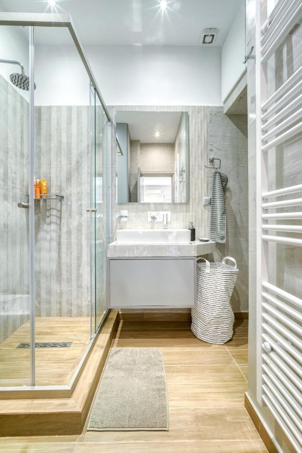 Stylish, Sunny New 2 Bedroom, Prime Central 雅典 外观 照片
