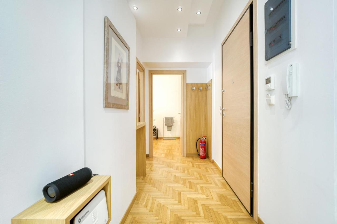 Stylish, Sunny New 2 Bedroom, Prime Central 雅典 外观 照片